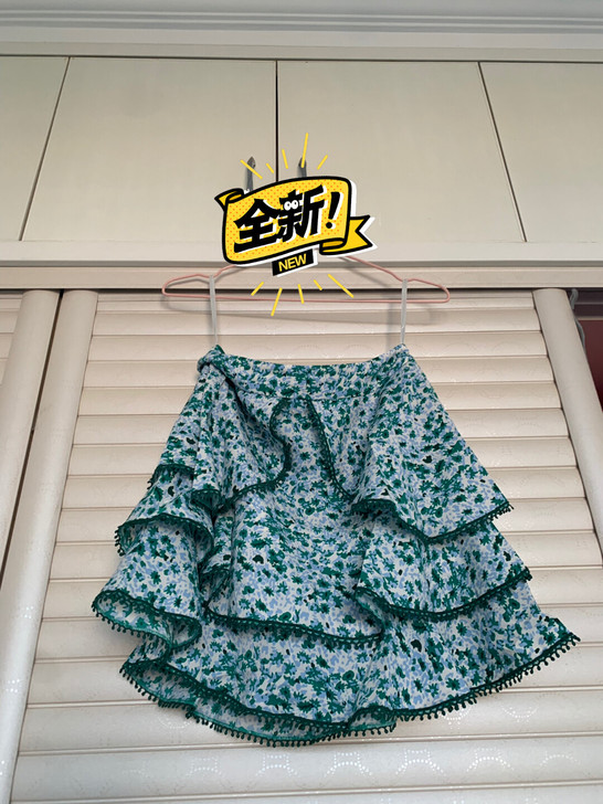 全新雪纺碎花裤裙蛋糕裙，半身裙，是料子很好...