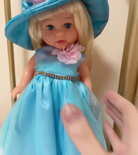 全身塑胶音乐娃娃，女孩玩具洋娃娃，全新，后...