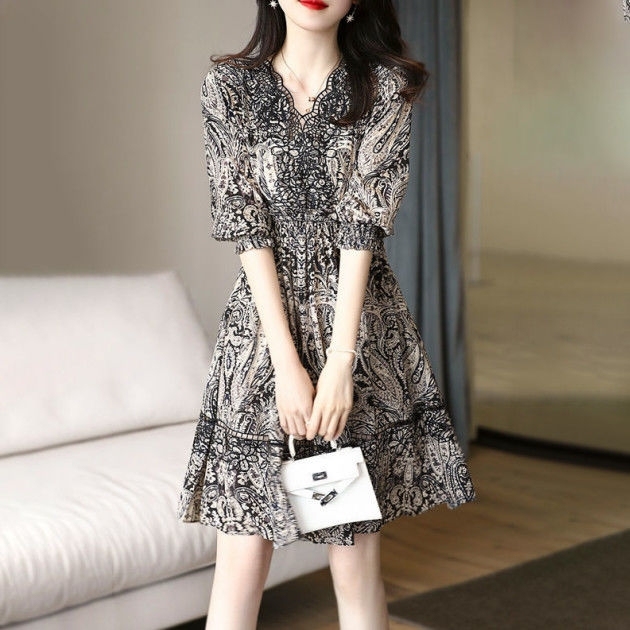 高档法式复古印花镂空V领连衣裙女奢华优雅