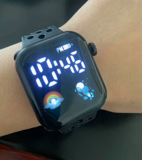 电子手表女款初高中学生太空人方形小众防水潮...