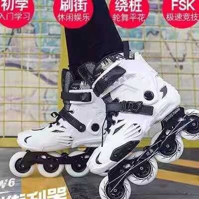 轮滑鞋带灯 买上没有穿过 喜欢的宝宝们...