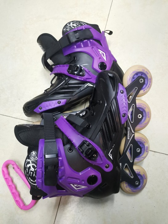 洛神直排轮旱冰鞋