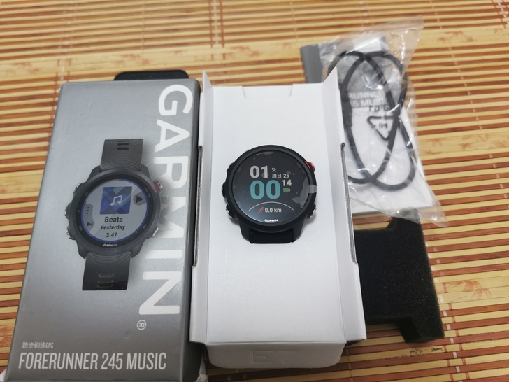 Garmin佳明forerunner245...