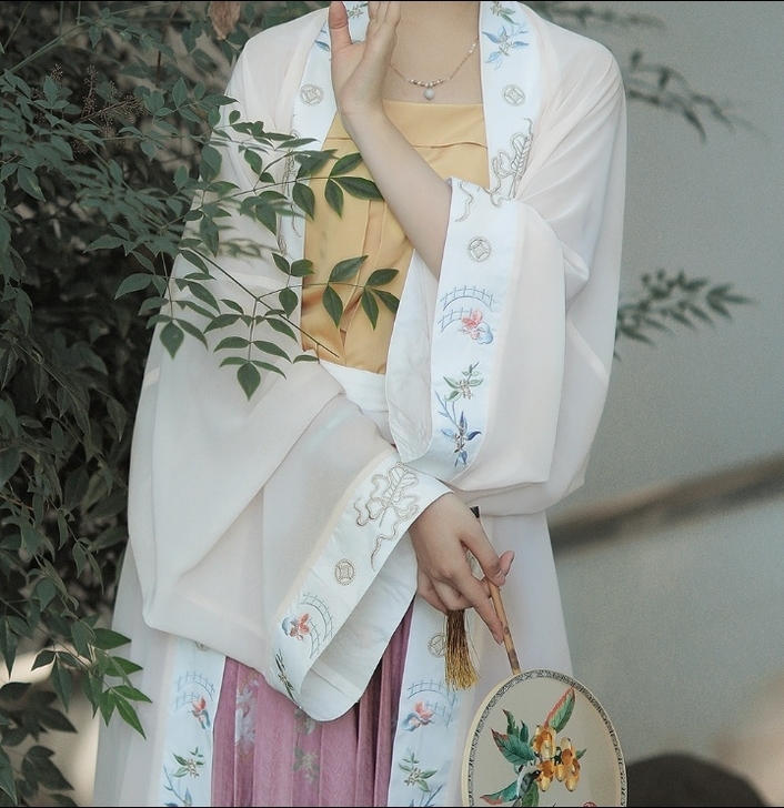 兰若庭 汉服 宋制 百迭  渐变 绣花 此...