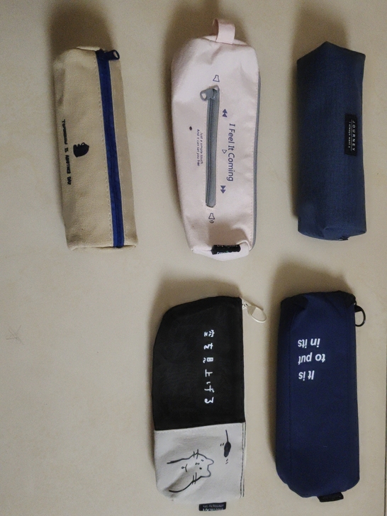 笔袋，五元一个，几乎全新，有的都没用过，徐...