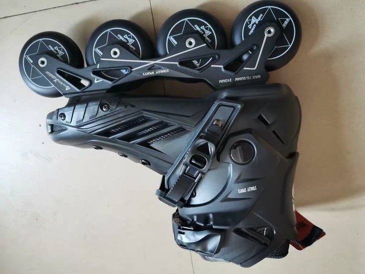 38码轮滑鞋，只穿过五六次，完好