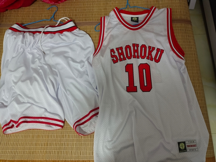 樱木花道球衣，试穿过一次，淘宝酷动城买的，...