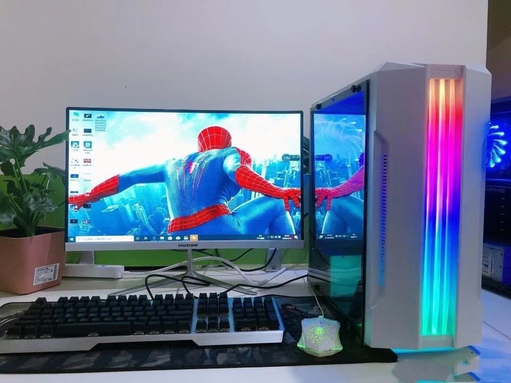 个人急转高配电脑。台式电脑主机，鲁大师跑分...