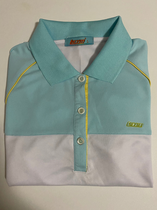 短袖翻领女运动T恤,L码,质量很好,布料柔...