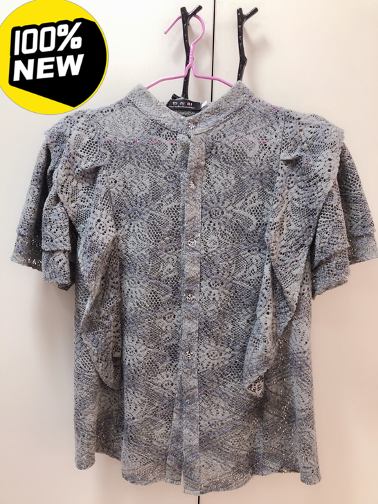 全新的小衫,特别好看,夏天衣服太多闲置,8...