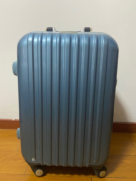 旅行箱