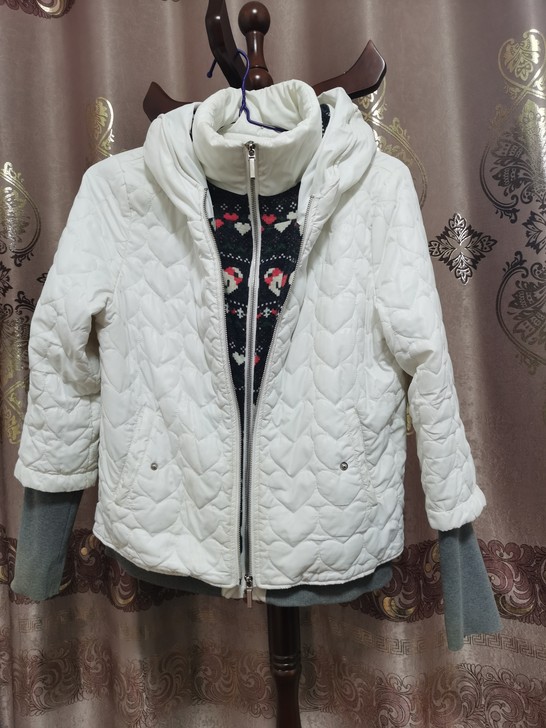 森马羽绒服xl 有一点假两件 荷叶帽子
