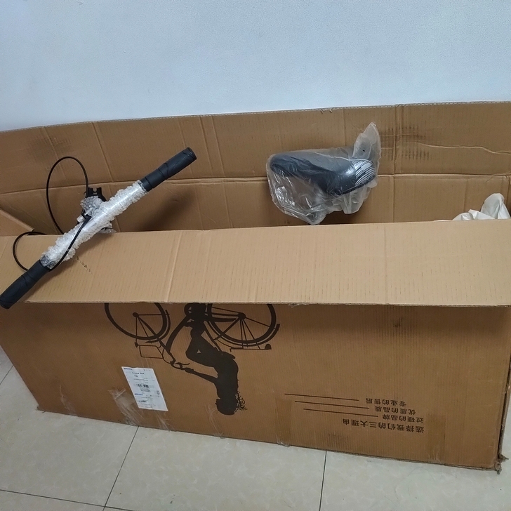折叠自行车  全新的需要自己安装  我买来...