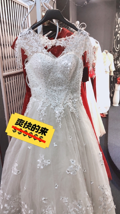 二手婚纱，不退不换，齐地婚纱100出