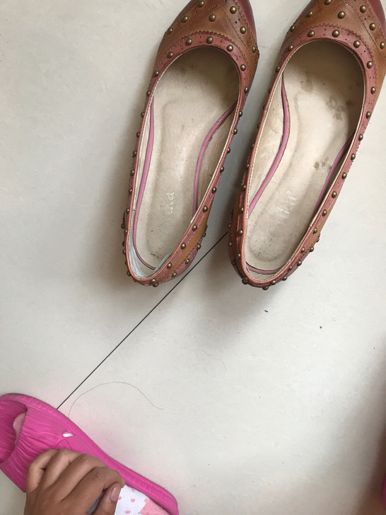 真皮小坡跟单鞋。38码！阿卡家的##amp...