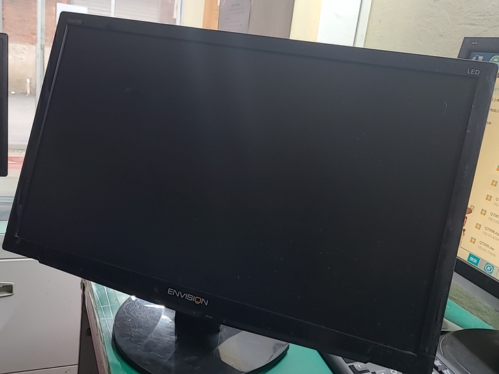 福建捷联显示器   型号UU240HGLW