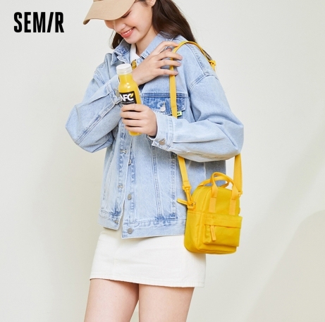 森马轻便斜挎包