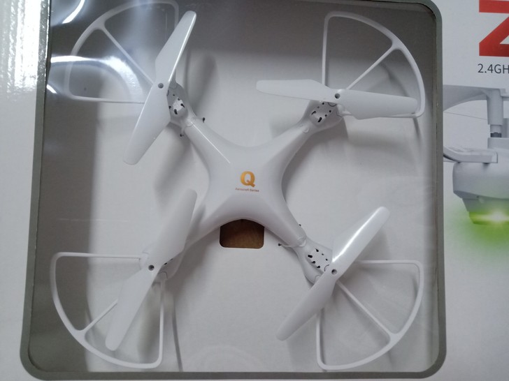 无人机，航拍飞行器，全新未拆封转给有需要的人