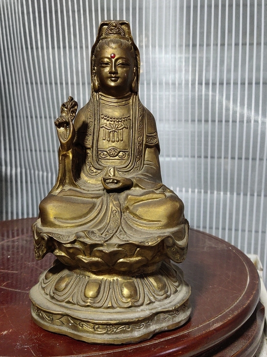 20元一斤铜佛像，高19.5厘米，重2.3...