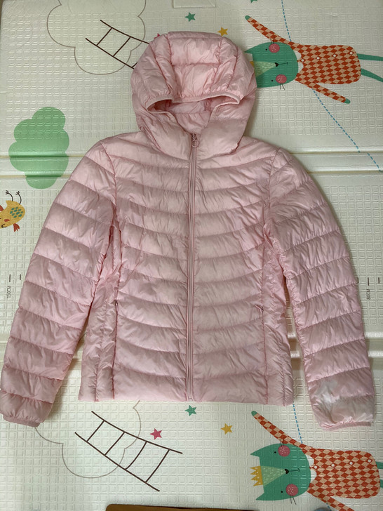 森马轻薄羽绒服 码数M码数，非常新！不小心...