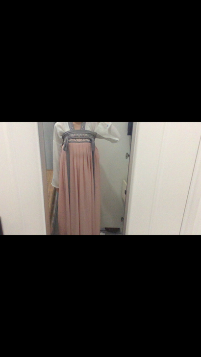 一件两片式齐胸和一件宋裤