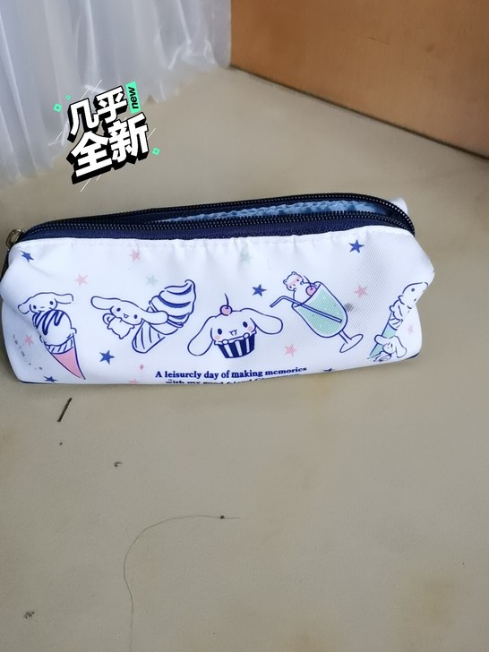 需要笔袋的小伙伴可以考虑一下哦！半价哟。