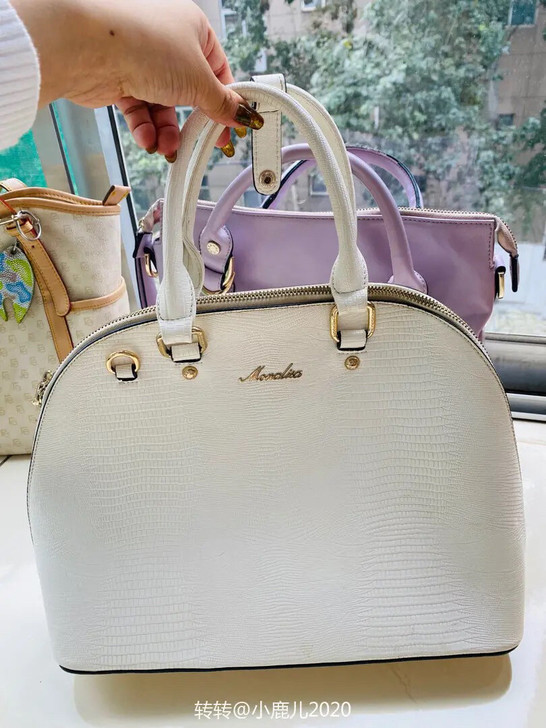 自用包包,八成新,无破损,买的东西实在太多...