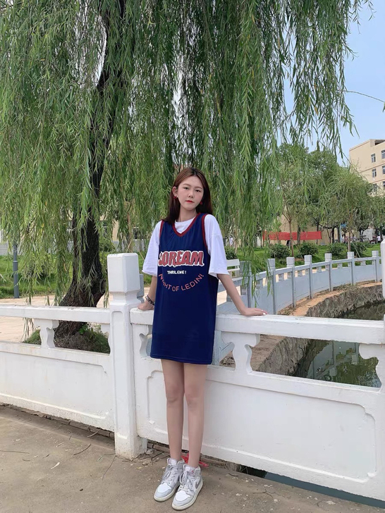 无袖T恤女夏球衣外穿篮球服宽松BF风泫雅风...