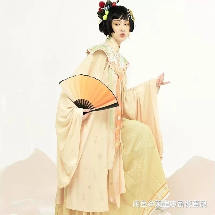 兰若庭 初霁 黄色上衣 全新仅试穿 吊牌在