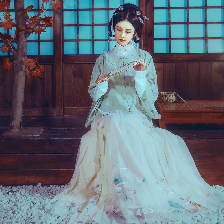 《正品》钟灵记碧谣日常方领半袖汉服女袄裙保...