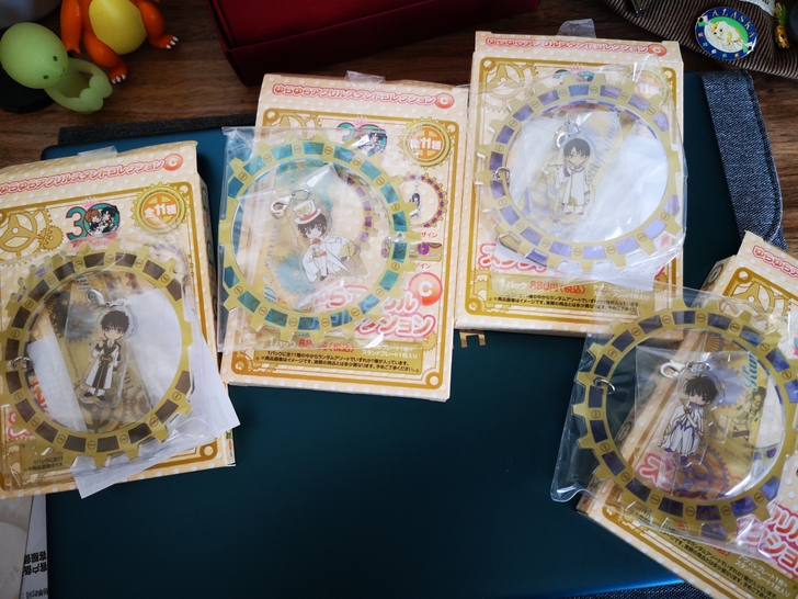 求购/收 clamp 30周年亚克力立牌 ...