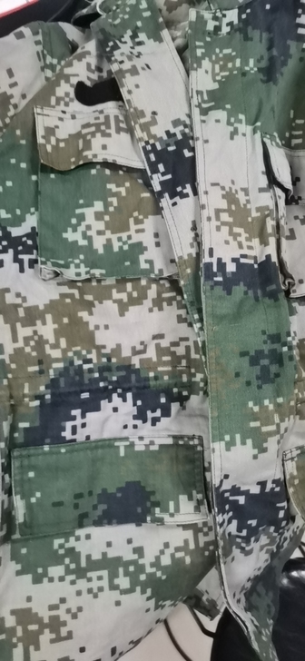 各种二手迷彩服，你想要的我都有，尺码齐全欢...