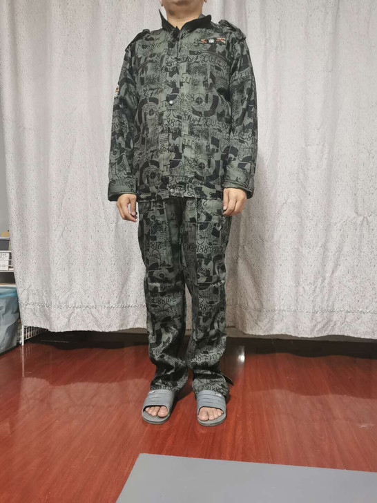 春秋迷彩结实耐磨工作服 170-175可穿。