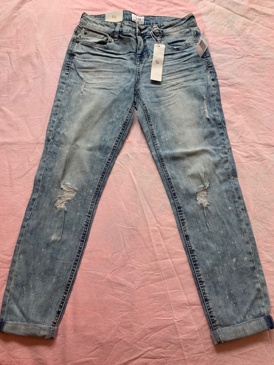 全新2021秋季新款破洞牛仔裤