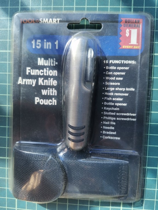 15合1军刀。全新 。搬家整理翻出了一把军...
