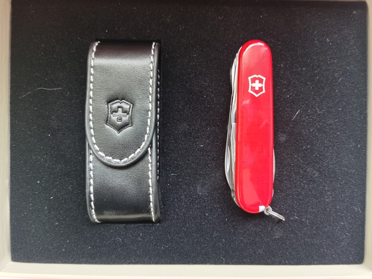 （送赠品）VICTORINOX瑞士军刀套装