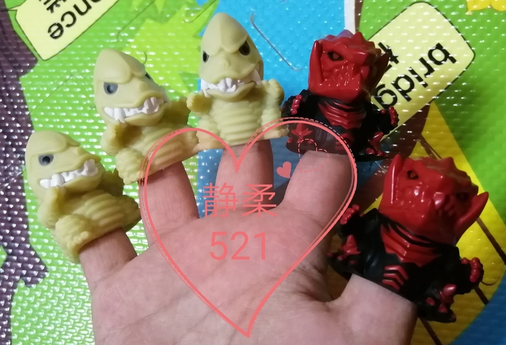 灵动创想奥特曼扭蛋机！