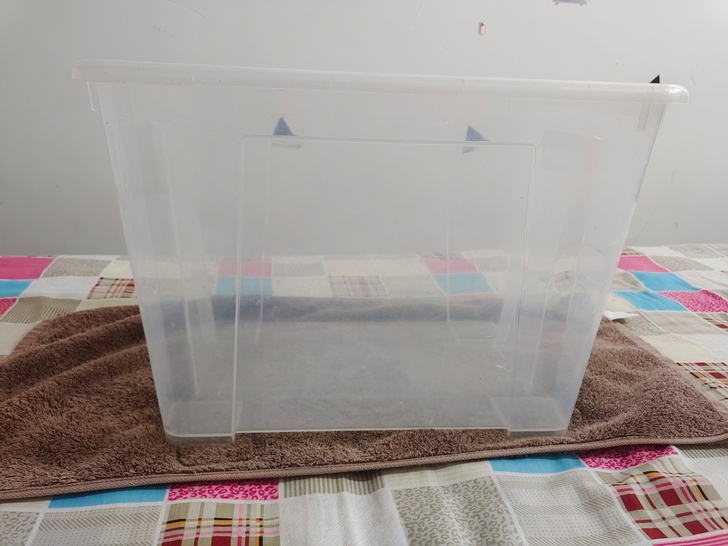 宜家家居透明硬质收纳盒大