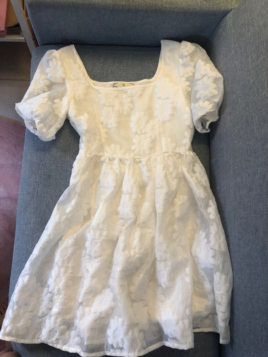 在逃公主法式复古碎花初恋露背仙女蓬蓬连衣裙...