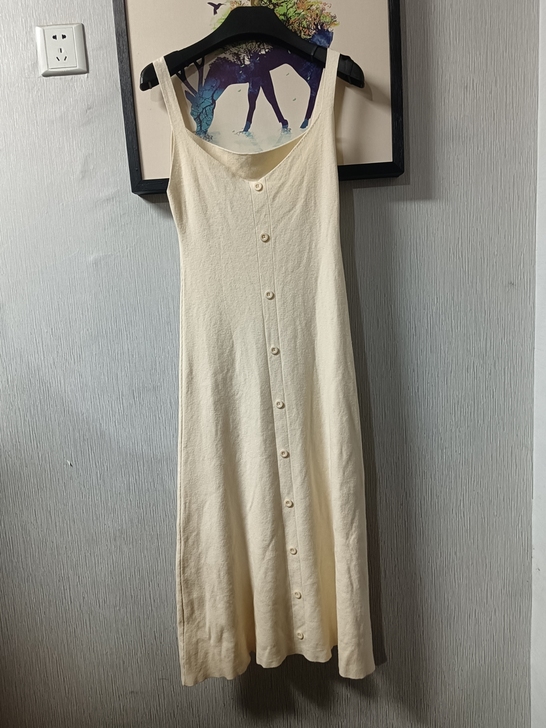 全新吊带针织裙秒杀