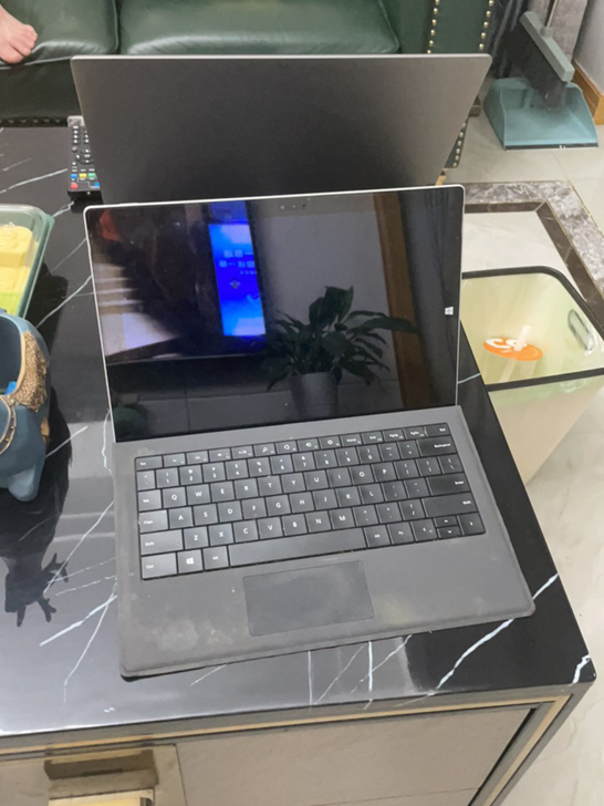 微软surface、买了闲置基本没有使用过...