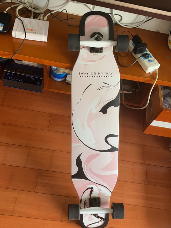 没有损坏，玩了几次不想玩了，想要的话联系我...