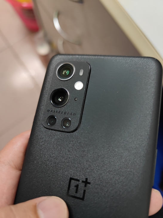 一加9pro12+256版，黑色，哈苏相机...