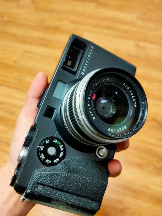 出一台哈苏xpan hasselblad，...