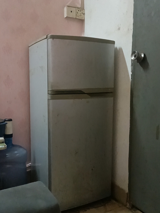 收购一台二手冰箱,9成新,800##amp...