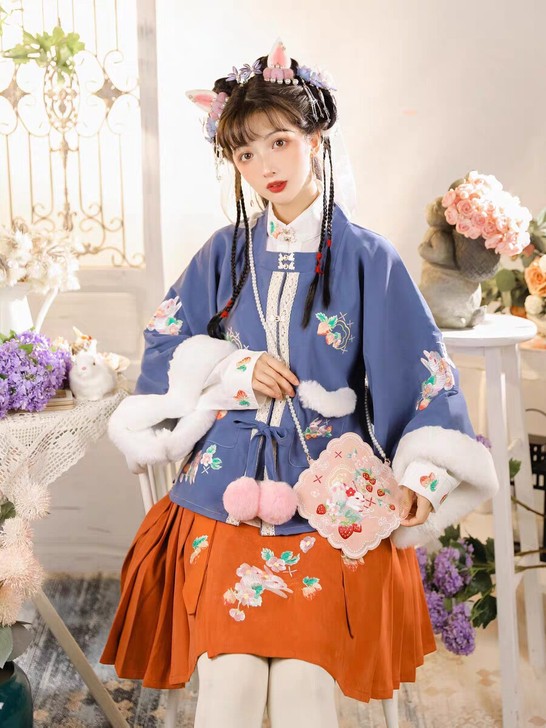 玉术汉服女花开兔原创汉元素加厚方领半袖披袄...