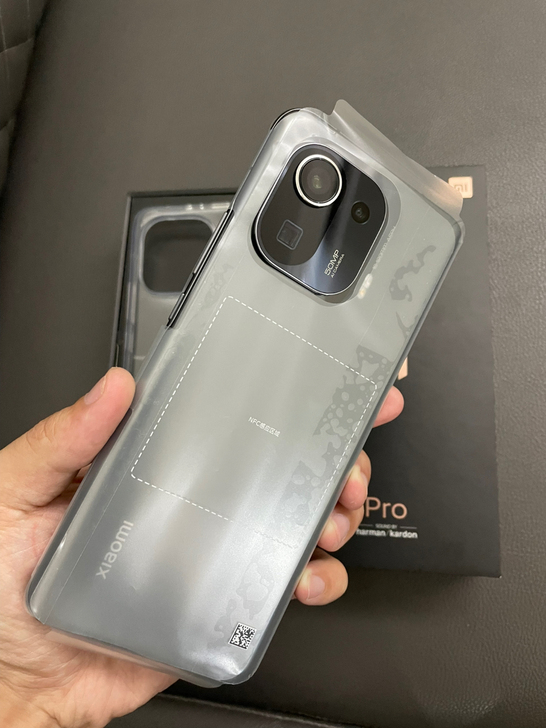 小米11pro 8+256G 刚激活几天，...