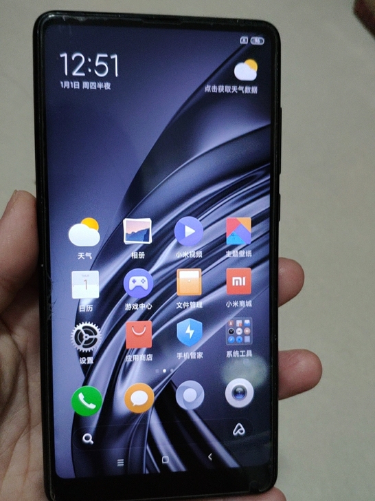 小米MIX2，无修，6128内存，成色如图...