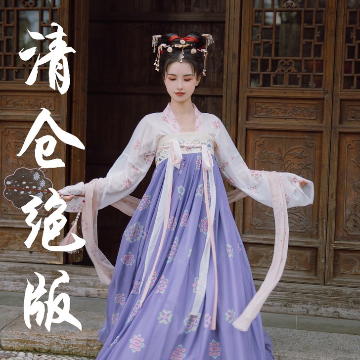 穿过大概2次，没什么破损。衣服太多，清一点...
