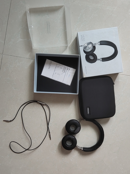 魅族hd50   京东399入的，一直闲置...